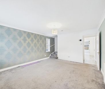 2 bedroom semi-detached house to rent - Photo 2