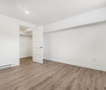 For Lease - 220 Capri Avenue, Russell, Ontario - Photo 3