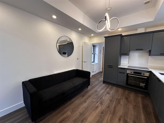 Ninian Road, Cardiff - Photo 1