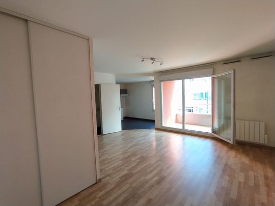 Location Appartement 1 pièce 41m² - Photo 1