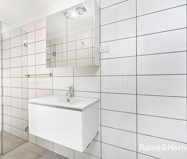 Contemporary Studio in Marrickville. Utilities Included - Photo 6