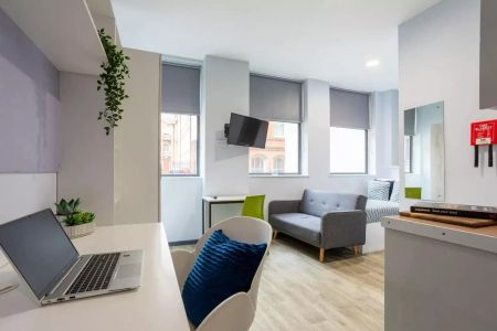 Gold Studio - Photo 2