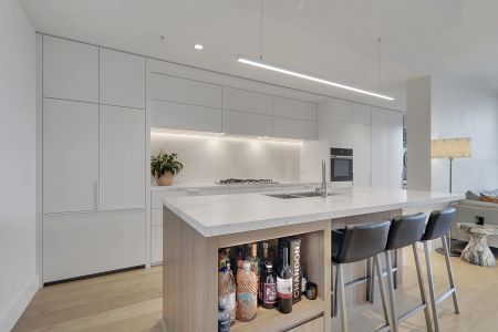 WARM, INVITING & LOCATION PERFECT! - Photo 3