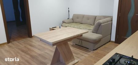 Inchiriez apartament cu doua camere, zona centrala - Fotografie 4