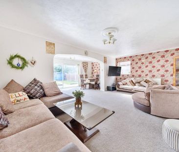 3 bedroom semi-detached house to rent - Photo 2