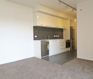 THE FIREMAN'S APARTMENTS - PETONE - Photo 2