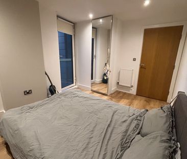 Room in a Shared Flat, Distillery Tower, SE8 - Photo 1