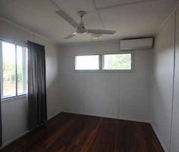 20 Alford Street, Deeragun - Photo 2