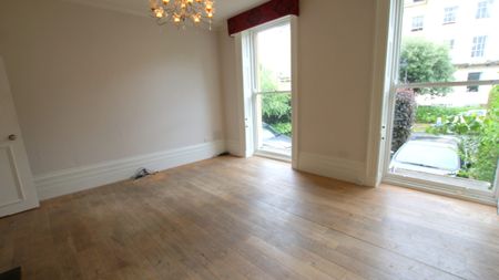 5 Pembury Lansdown Crescent, CHELTENHAM GL502JX - Photo 2