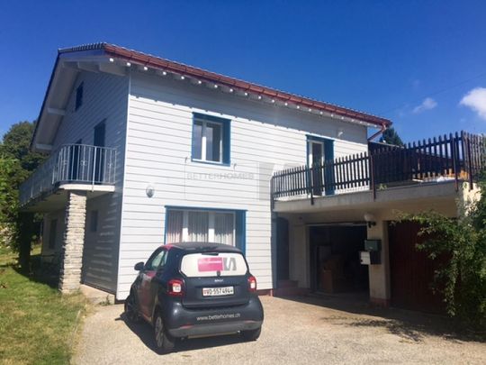 SPACIEUX AVEC JARDIN AU BORD DU LAC - Foto 1