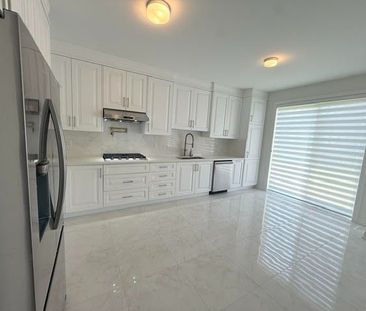 For Lease - 41 Tapscott Crescent, Brampton, Ontario - Photo 3