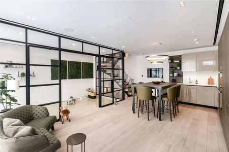 A remarkably finished three bedroom mews house completed to the very highest of interior design standards. No expense spared details fill this modern house throughout. - Photo 5