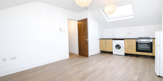 Studio to rent - Photo 3