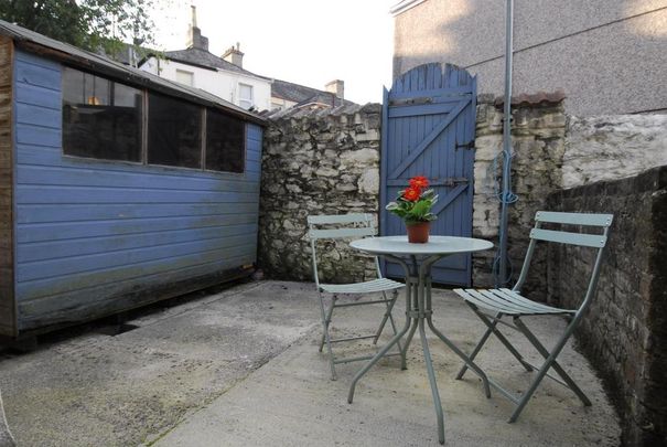 4 bedroom house to rent - Photo 1