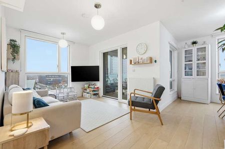 Edgware Road, London, NW9 - Photo 2