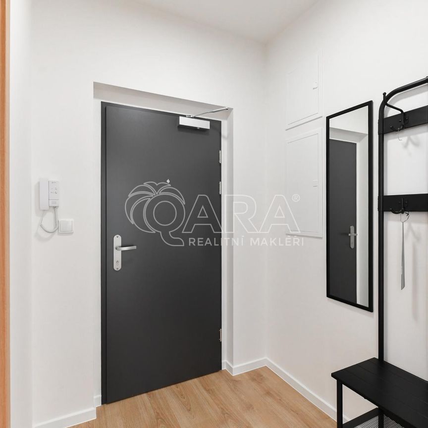 Pronájem bytu 1+kk a garsoniéry 33 m², Suchánkova , Benešov - Photo 1