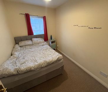 2 St Judes Square, Belfast BT7 2WA - Photo 4
