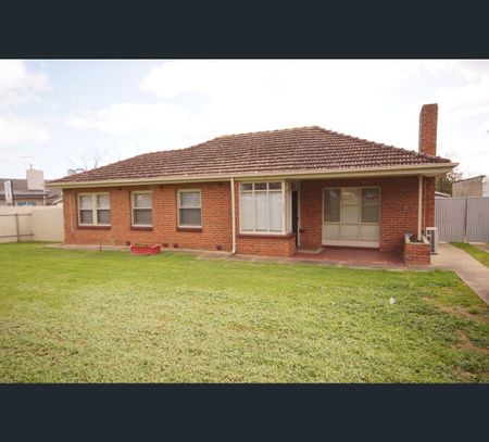 25 Adams Road, Elizabeth Park, SA 5113 - Photo 2