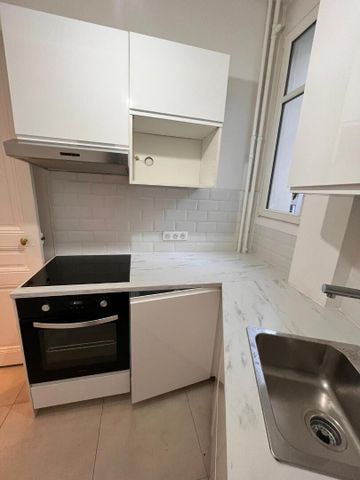 location Appartement T2 DE 56m² À PARIS 16 - Photo 5