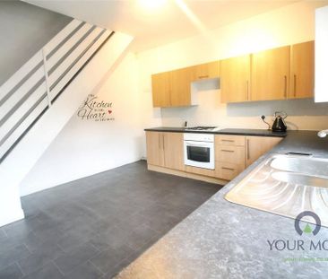 2 bedroom terraced house to rent - Photo 3