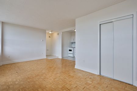 Bachelor Unit A - Photo 3