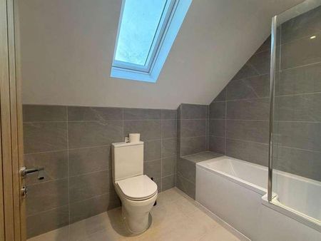 Finchampstead Road, Finchampstead, RG40 - Photo 5