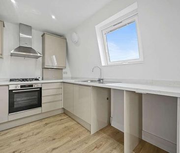 Boxtree Road, Harrow, HA3 - Photo 2