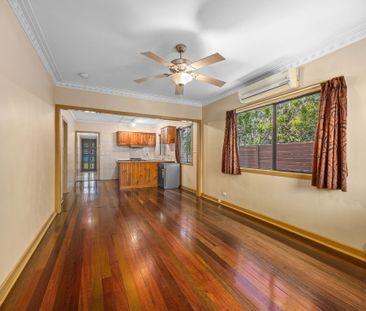 16 Old Northern Road, Everton Park QLD 4053 - House For Rent | Domain - Photo 3