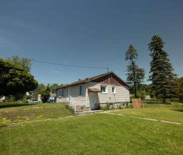 For Lease - 106 Whites Road, Quinte West, Ontario - Photo 4