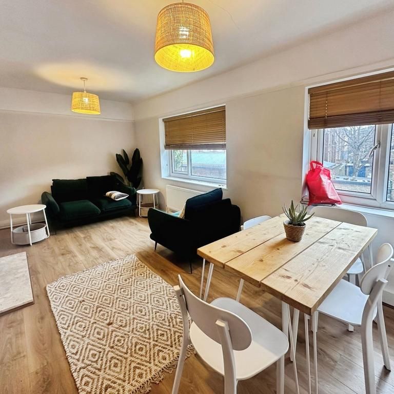 2 bedroom apartment to rent - Photo 1