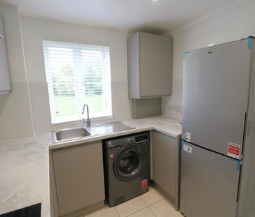 2 bedroom ground floor flat to rent - Photo 6