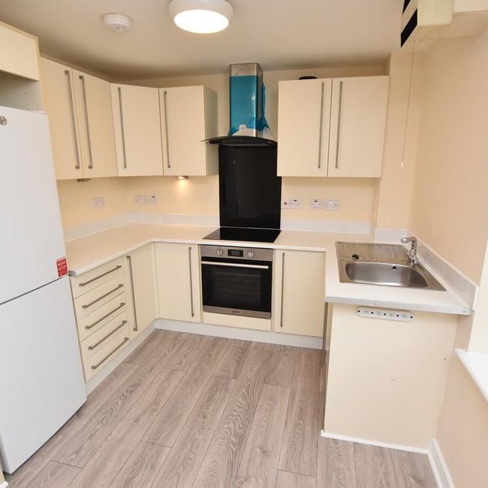 2 bedroom apartment to rent - Photo 1
