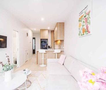 Modern 2-Bedroom Terrace House in Prime Mt Albert Location - Photo 3