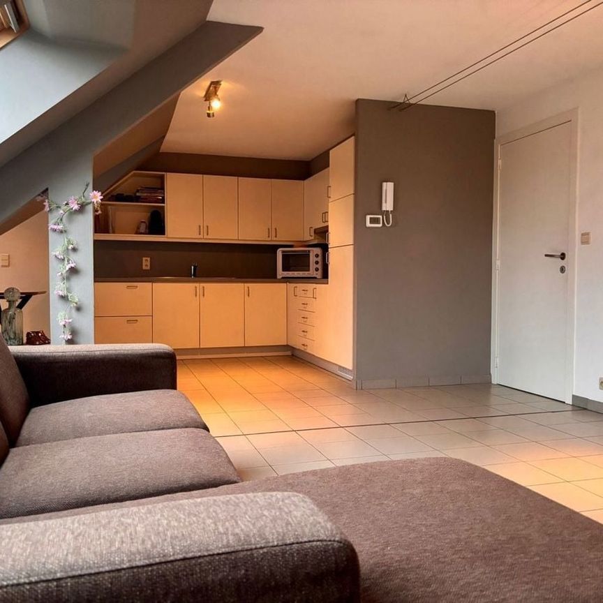 Penthouse te huur in Oostham voor € 740 met 1 slaapkamer - Photo 1