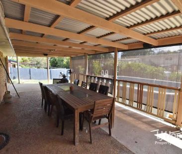 “Great Outdoor Entertaining Area!” - Photo 4