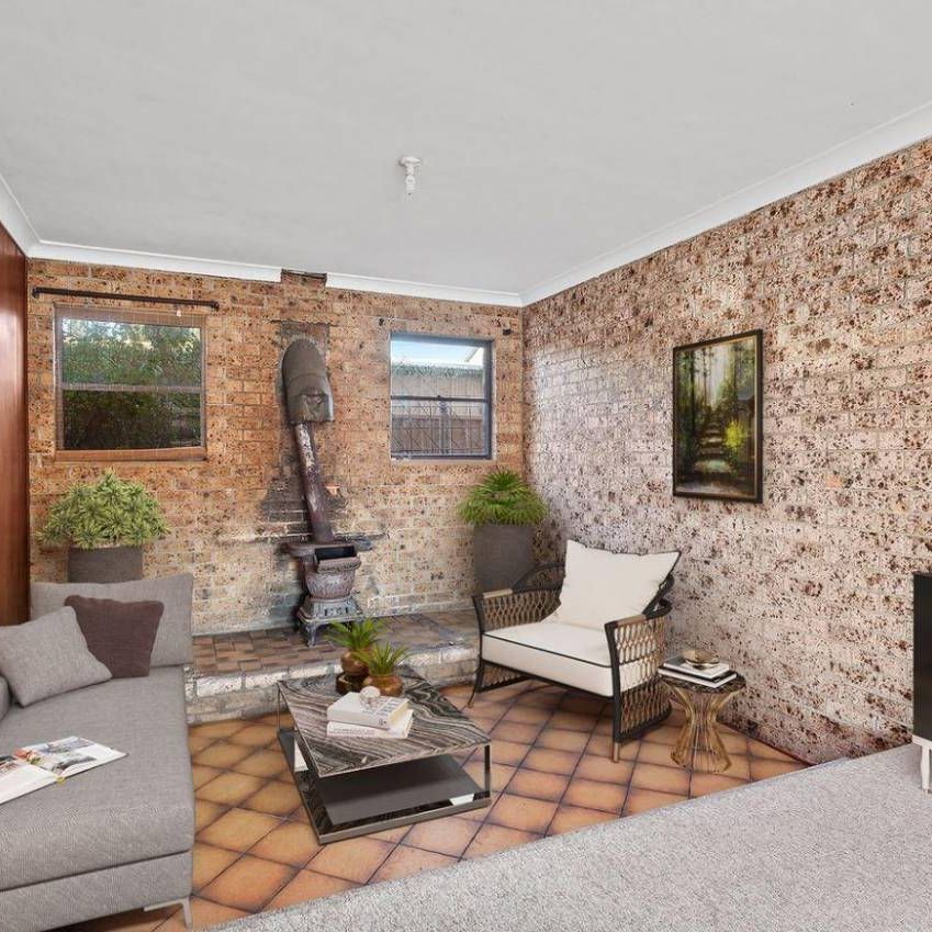 GRAND FAMILY HOME! - Photo 1