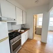 1 room apartment of 60m² in Sherbrooke - Photo 2