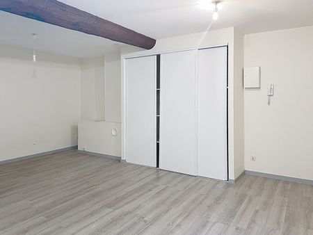 Location Appartement 1 pièce 32m² LA ROCHELLE 17000 - Photo 4