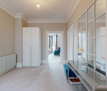 3 bedroom flat to rent - Photo 3
