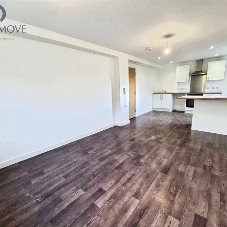 2 bedroom flat to rent - Photo 1