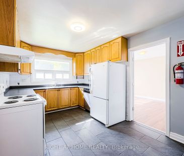 For Lease - 1715 Rossland Road Unit# Main-A, Whitby, Ontario - Photo 1