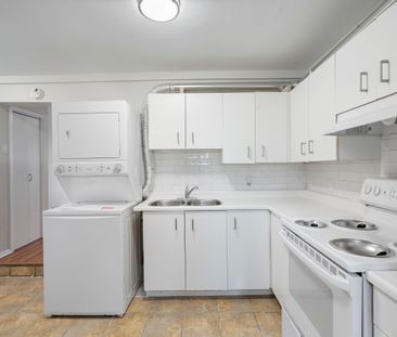 For Lease - 2-356 Timothy Street, Newmarket, Ontario - Photo 2