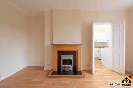 3 bedroom flat to rent - Photo 3