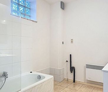 Appartement te huur in Crehen voor € 750 met 2 slaapkamers - Photo 5