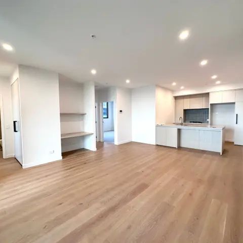 3Bedrooms, 2Bathrooms - Photo 1