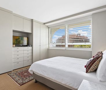 2a Elizabeth Bay Road, Elizabeth Bay NSW 2011 - Apartment For Rent ... - Photo 4