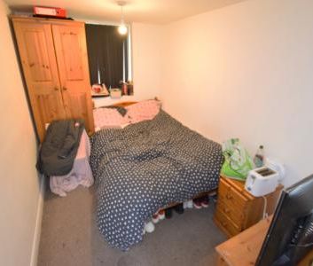 Friars Avenue, Far Cotton, Northampton, NN4 - Photo 1