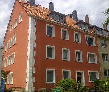 Sonnige Dachgeschosswohnung mit Loggia in der Oststadt - Foto 5