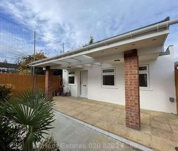 Southbourne Avenue, London, NW9 - Photo 4