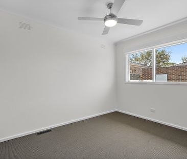 1/15 Selkirk Avenue, Wantirna - Photo 4